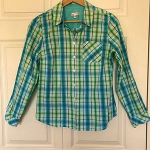 Croft & Barrow woman’s long sleeved plaid blouse